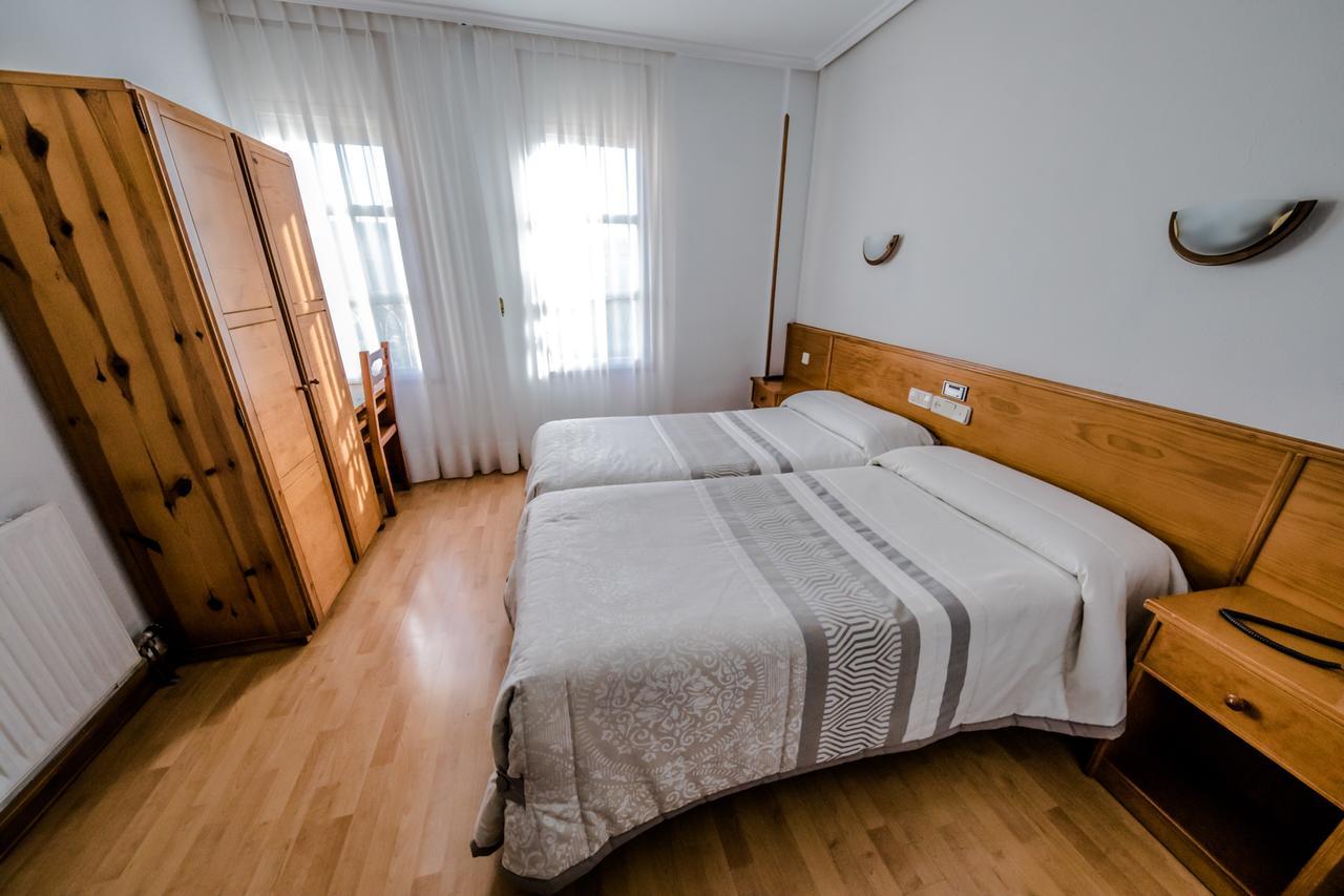 Hostal Alvi Soria Exterior foto